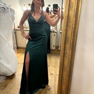 Revelry Carmen Dress, Bridesmaid dress Size 4 Emerald Green